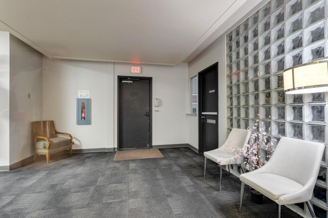 Auberge de jeunesse Calgary Connect Extérieur photo