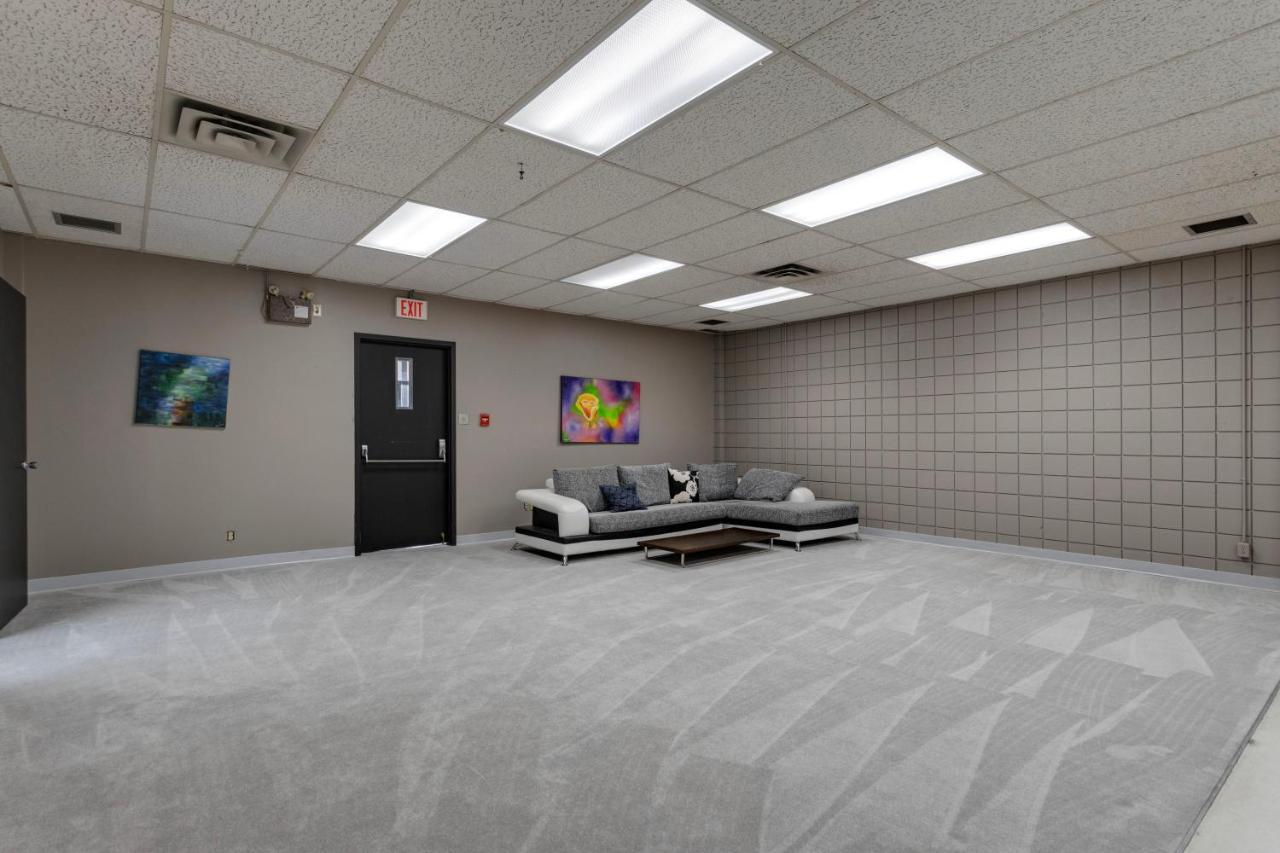 Auberge de jeunesse Calgary Connect Extérieur photo