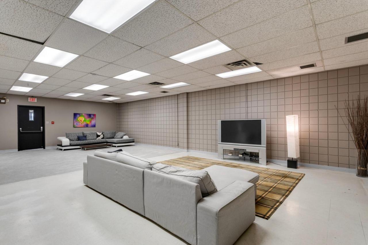 Auberge de jeunesse Calgary Connect Extérieur photo